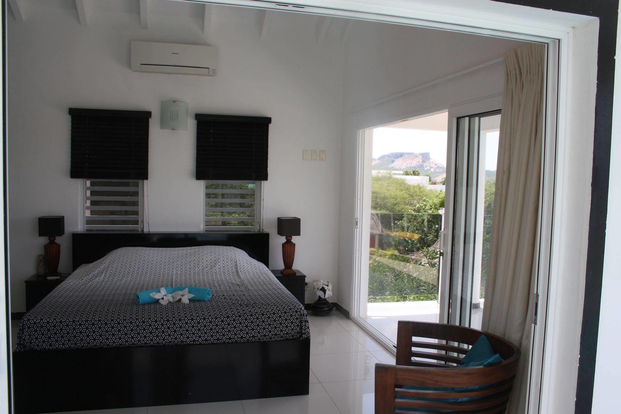 Sun Sea Sleep B&B Willemstad Ngoại thất bức ảnh